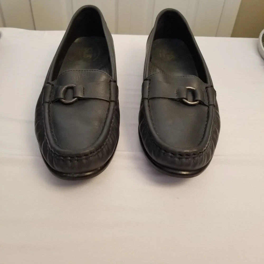 SAS Tripad faux Leather Blue Loafers Ring Detail Slip On Shoes Womens Size 9 M